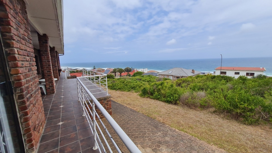 5 Bedroom Property for Sale in Dana Bay Western Cape